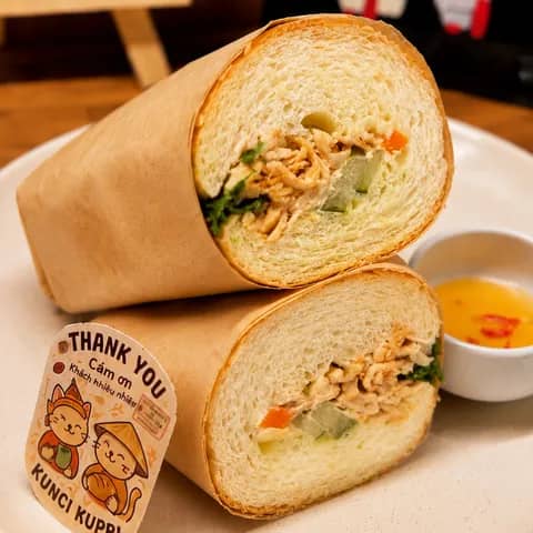 Banh Mi Tuna Samba Matah