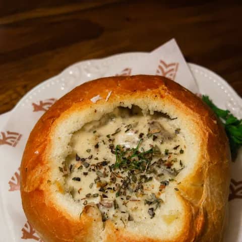 Breadbowl Creamy Truffle Mushroom soup